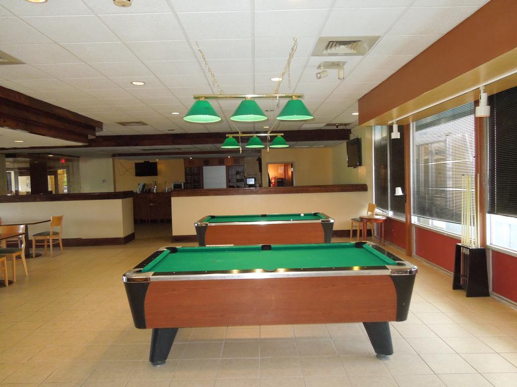 Days Inn & Suites By Wyndham Elyria Ngoại thất bức ảnh